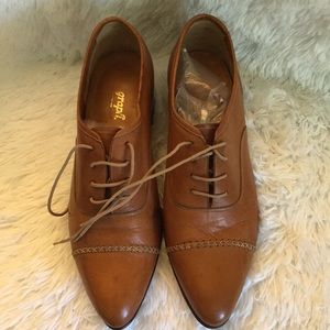 Light brown dress shoes